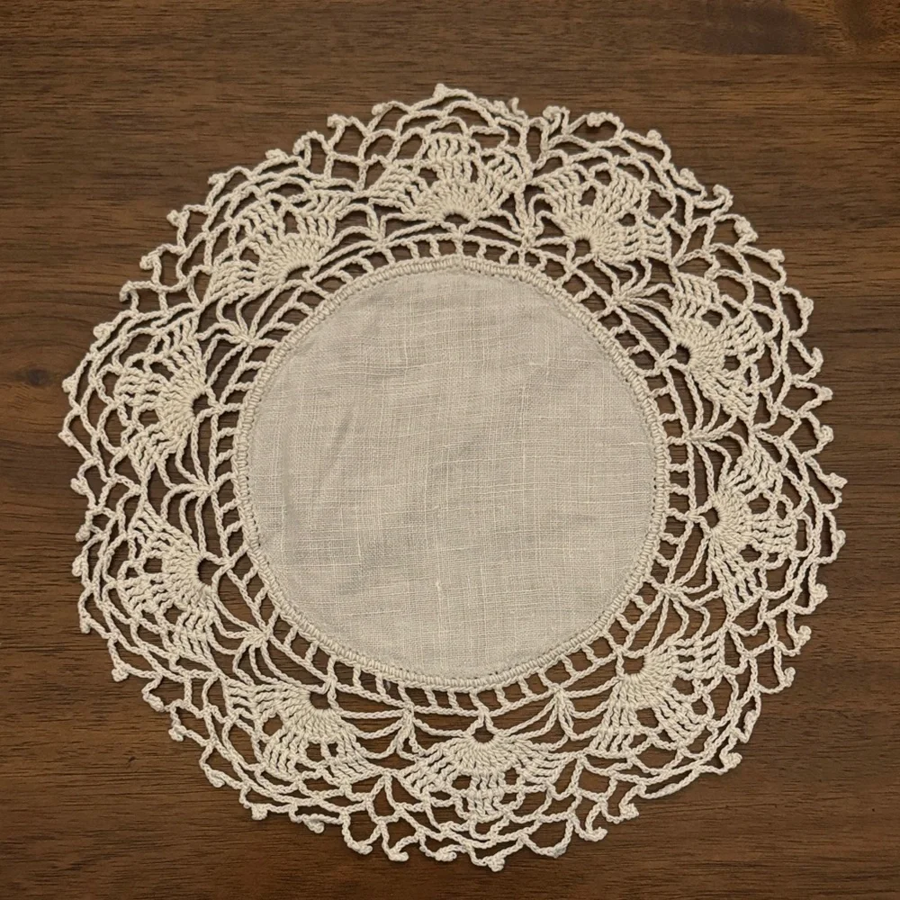 White Linen Lace Doily — Tatting